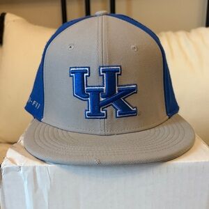 Nike Aerofit stretch Flatbill Blue and Gray Kentucky Hat